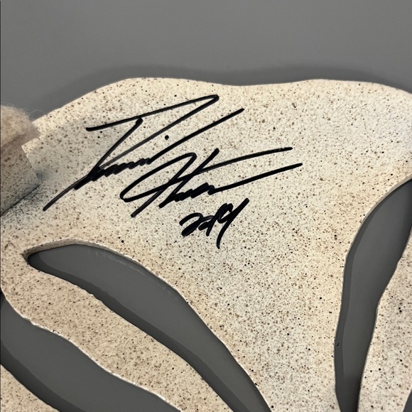 Hand Crafted Signed Sand Dollar Metal Trivet Beige - Picture 2 of 3